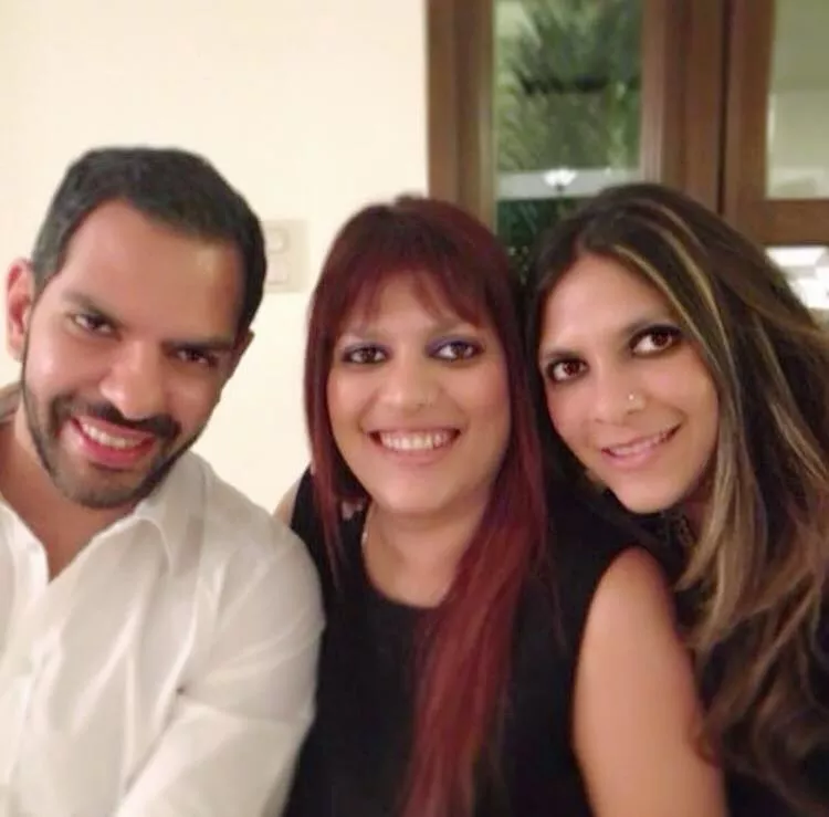 English Headline: Sanjay Kapur’s Sister Mandhira Regrets Four Years of Silence Before His Death, Karisma and Priya Kapur Stand United at Prayer Meet